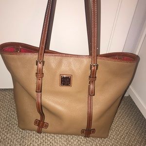 Dooney and Bourke tote